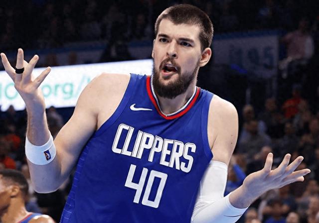 爱游戏网页-包含Ning官方宣布夺冠新规，湖人引发争议！赢得满堂喝彩的词条